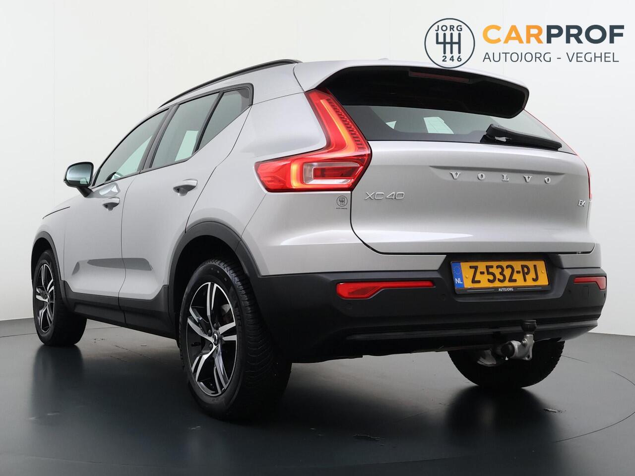 Volvo XC40 2.0 B4 Plus Dark Harman Kardon | Memory | Trekhaak | Camera | NL Auto |