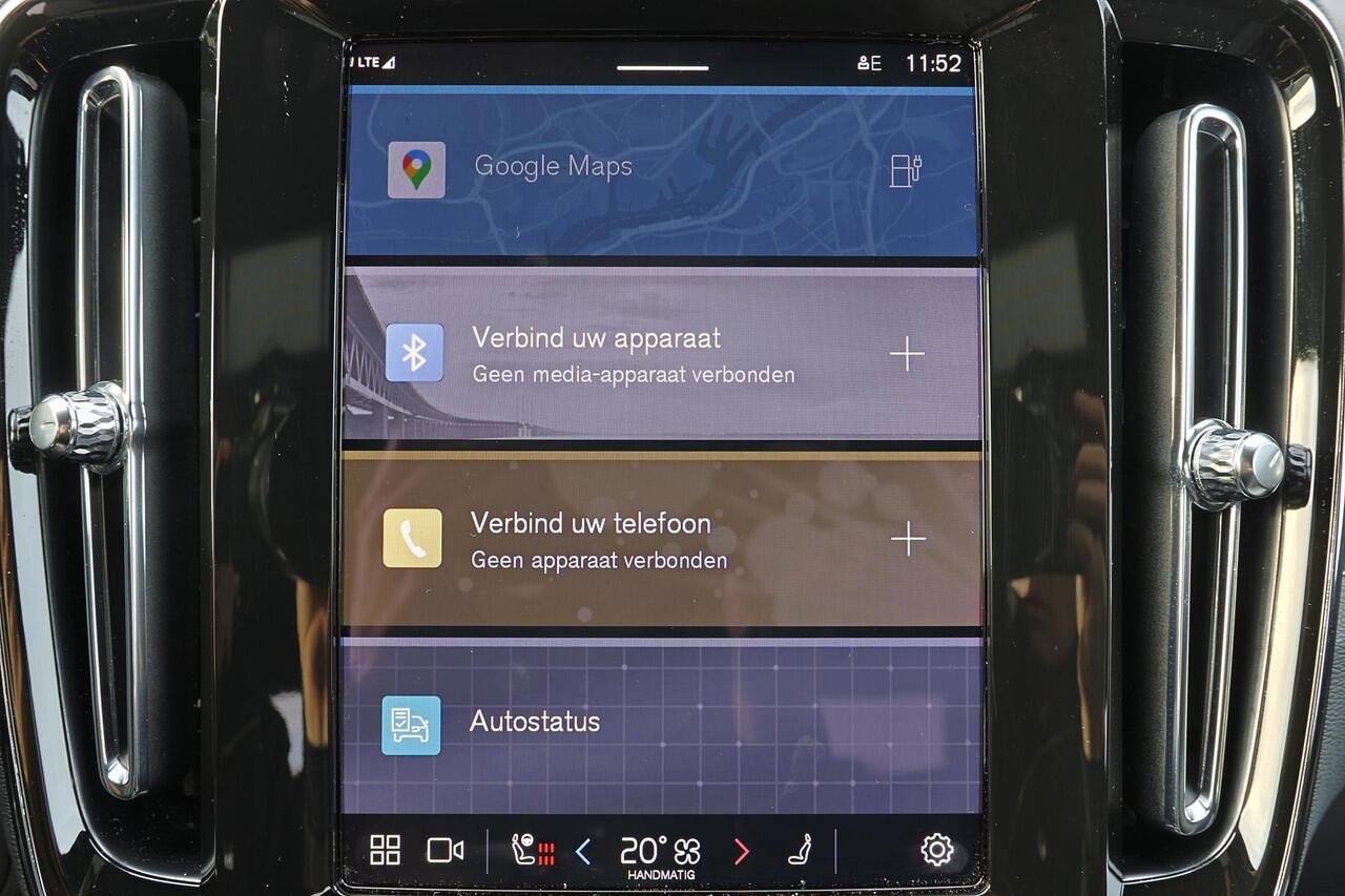 Volvo XC40 Extended Range Plus 82 kWh - IntelliSafe Assist & Surround - 360º Camera - Harman/Kardon audio - Verwarmde voorstoelen, stuur & achterbank - Parkeersensoren voor & achter - Elektr. bedienb. bestuurdersstoel met geheugen - Wollen bekleding - Draadloze tel.