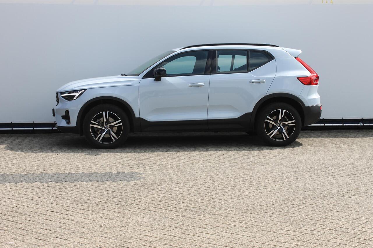 Volvo XC40 B4 211PK Plus Dark Google infotainment / Adaptieve cruise control / Verwarmbare voorstoelen en stuurwiel / Elektrisch bedienbare bestuurdersstoel met geheugen / Semi elektrisch wegklapbare trekhaak