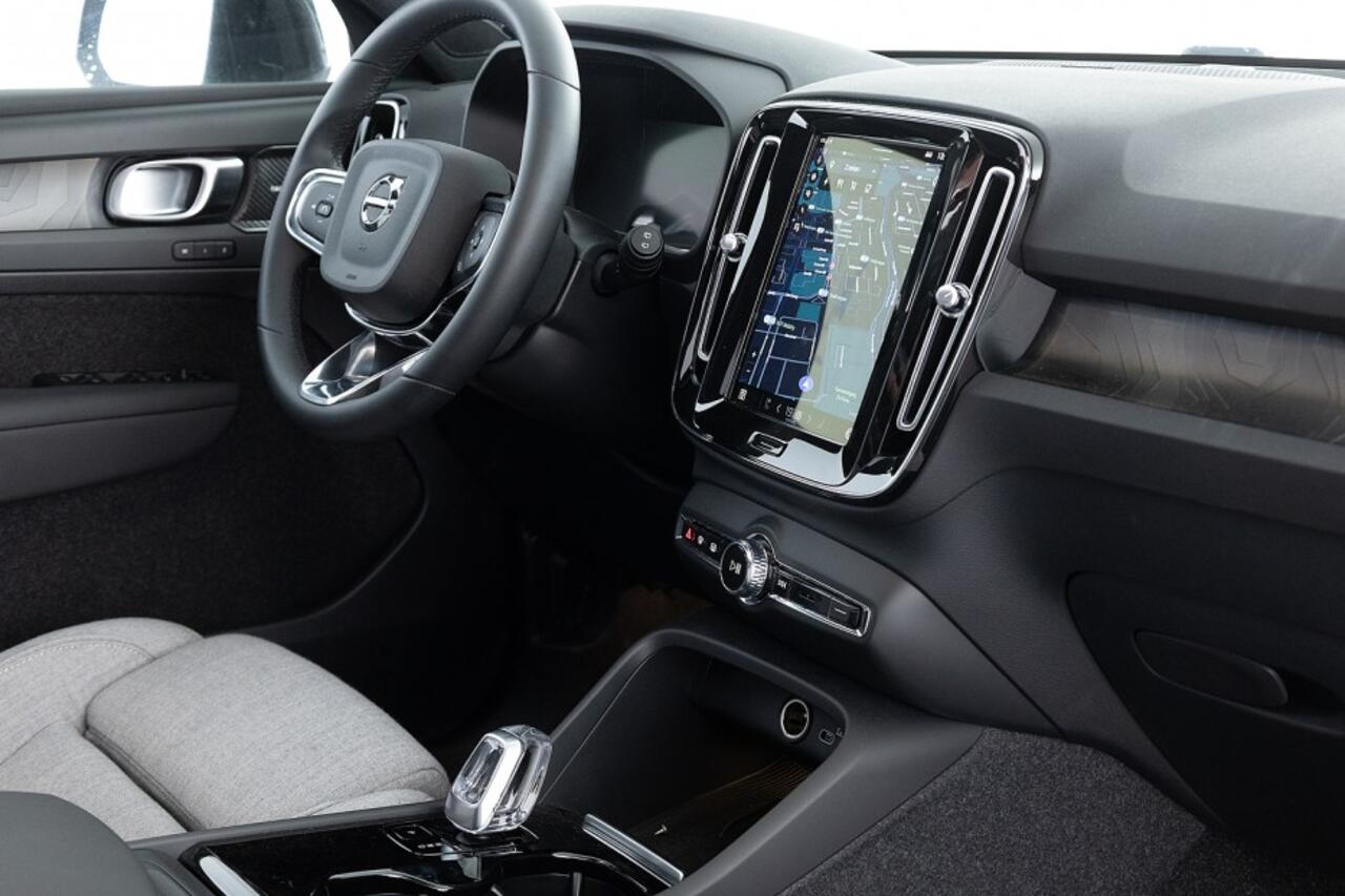 Volvo XC40 Entended Range Ultimate 82 kWh | PANORAMADAK | harman/kardon | 360 Camera