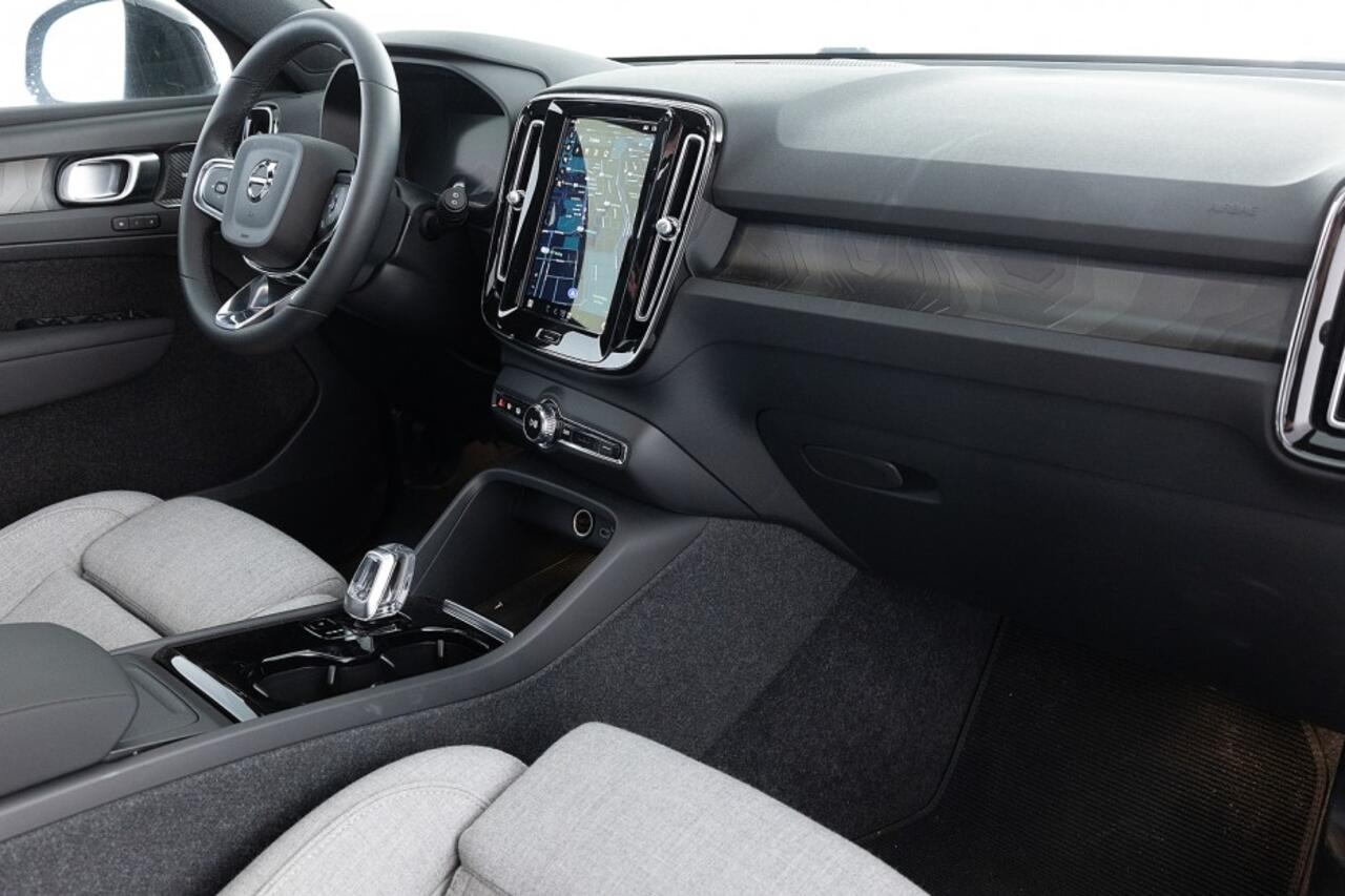 Volvo XC40 Entended Range Ultimate 82 kWh | PANORAMADAK | harman/kardon | 360 Camera