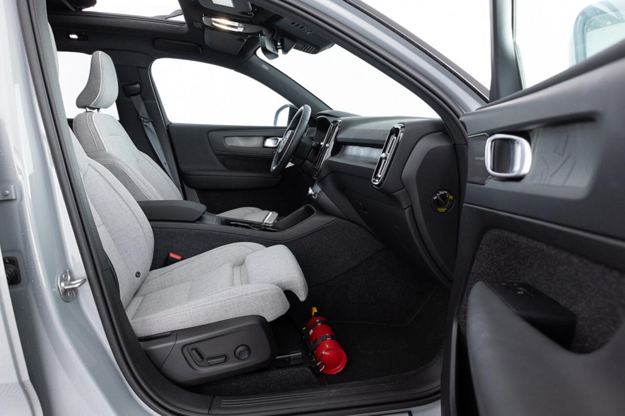 Volvo XC40 Entended Range Ultimate 82 kWh | PANORAMADAK | harman/kardon | 360 Camera