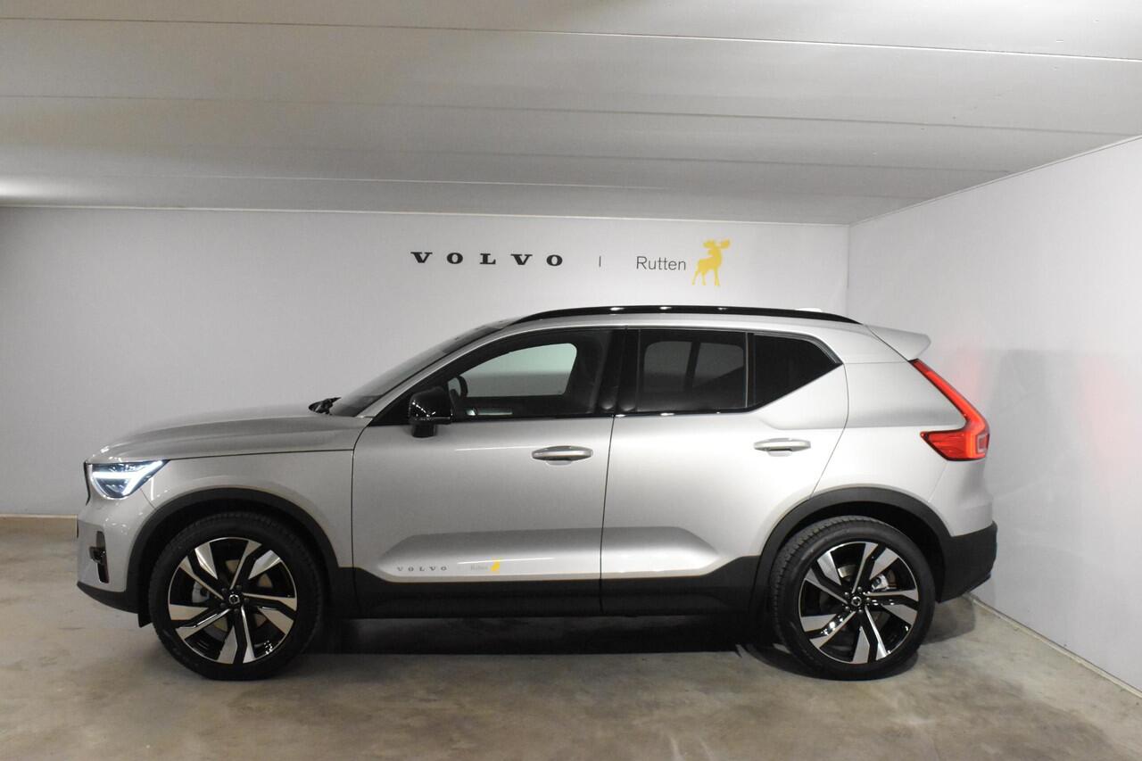 Volvo XC40 B4 211PK Automaat Plus Dark / Lighting Pack / Pixel led / 20'' Velgen / Donker getint glas