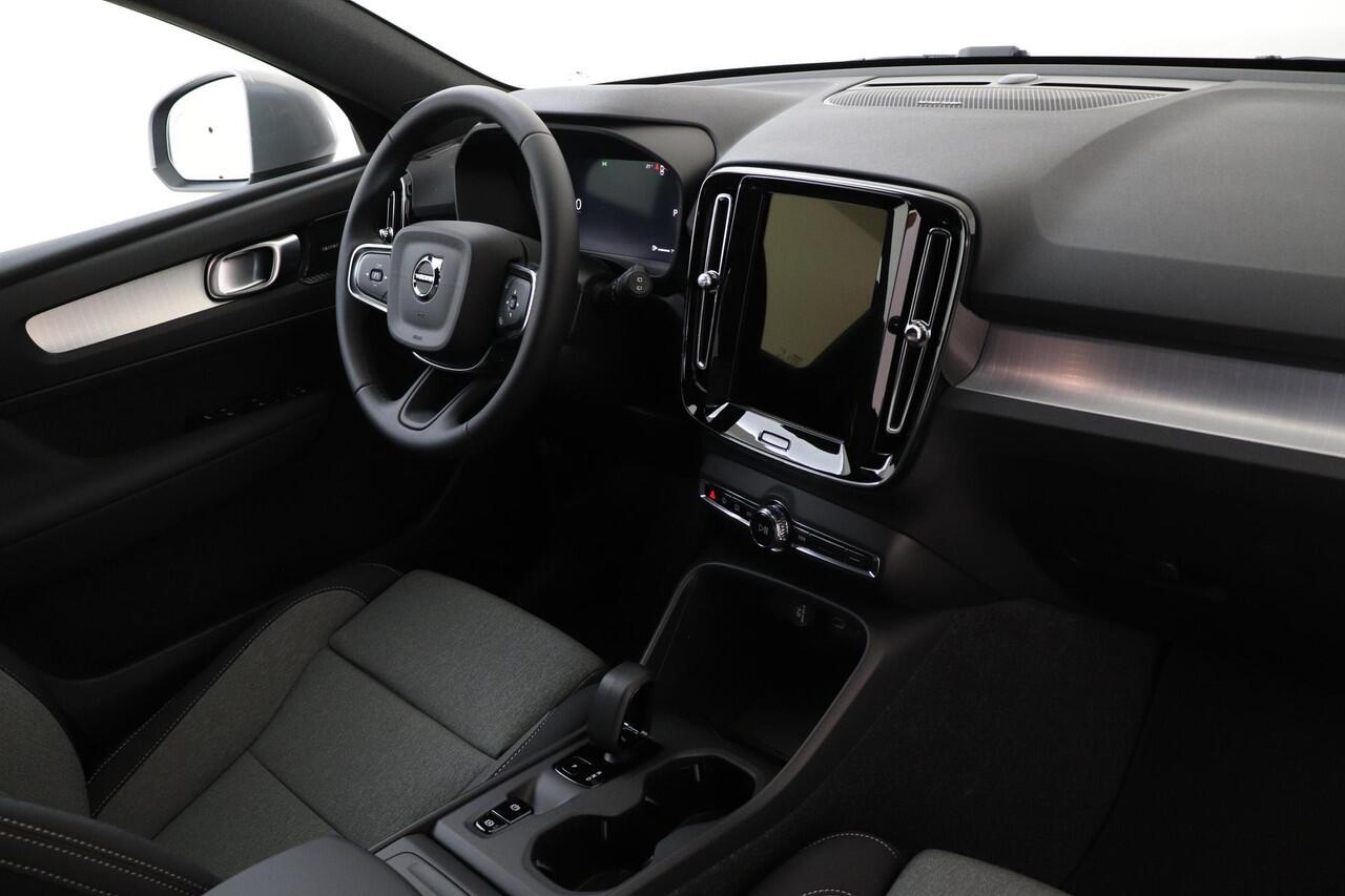 Volvo XC40 B3 (M-HYBRID) CORE BUSINESS EDITION -HARMAN/KARDON|BLIS|360°CAM|ADAP.CRUISE|PRIVACY.GLAS|19"