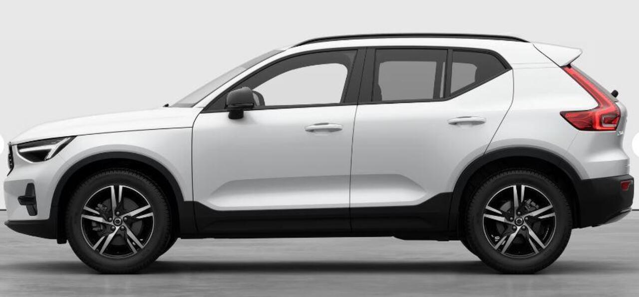 Volvo XC40 B4 211PK Automaat Plus Dark / Extra getint glas / Microtech/Nubuck / Camera achter