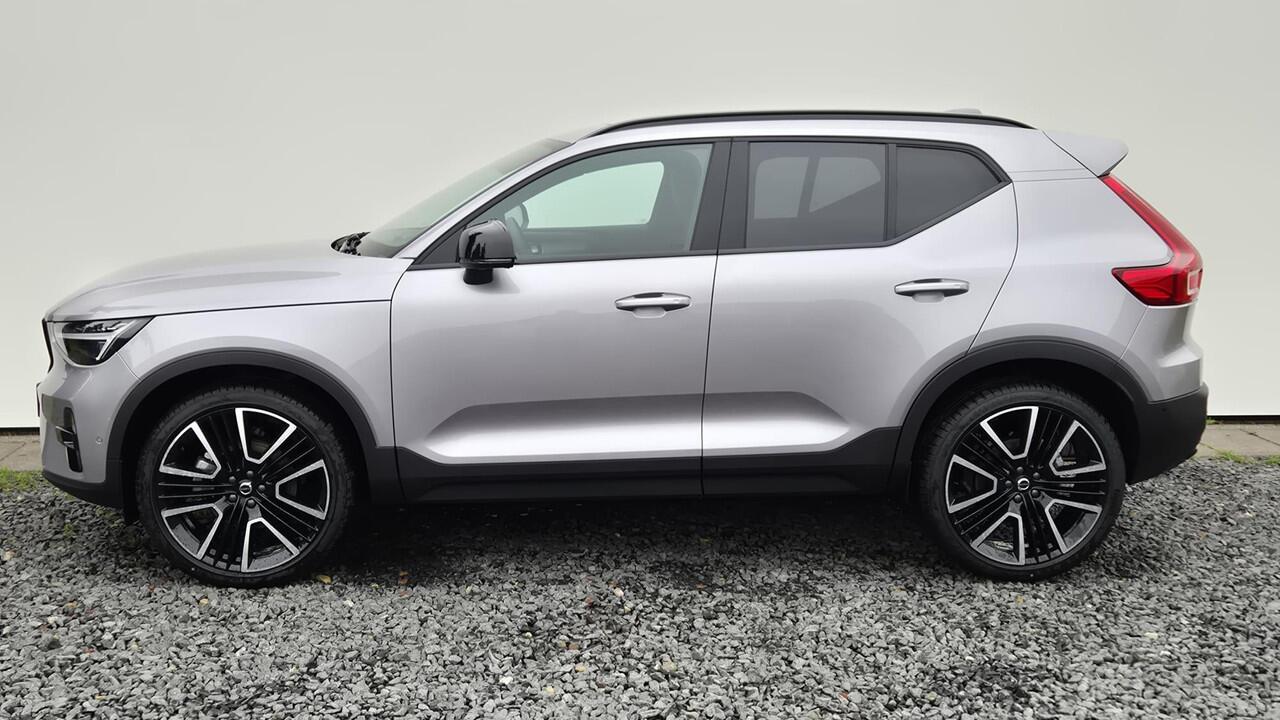 Volvo XC40 2.0 B3 Ultra Dark MY 2026 - 21" Wielen - Panorama dak - Lighting - I H K Audio - 360 Cam - Alarm - Climate - Privacy Glass - R980 Interieur