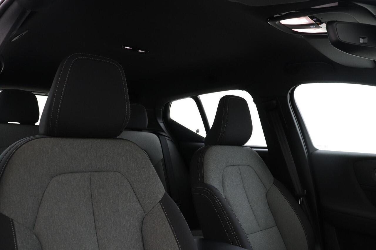 Volvo XC40 B4 (M-HYBRID) PLUS DARK -CAMERA|ADAP.CRUISE|VERW.VOORRUIT|TREKHAAK|HARMAN/KARDON