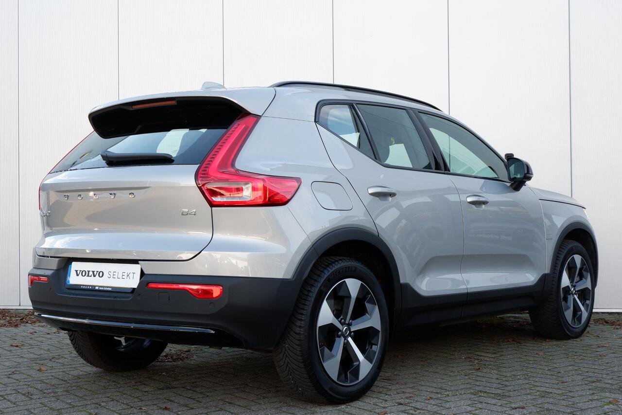 Volvo XC40 2.0 B4 Plus Dark | Verwarmbare voorstoelen | Verwarmbaar stuurwiel | Verwarmbare voorruit | Premium audio by Harman Kardon | Trekhaak | 19 inch Lichtmetalen velgen