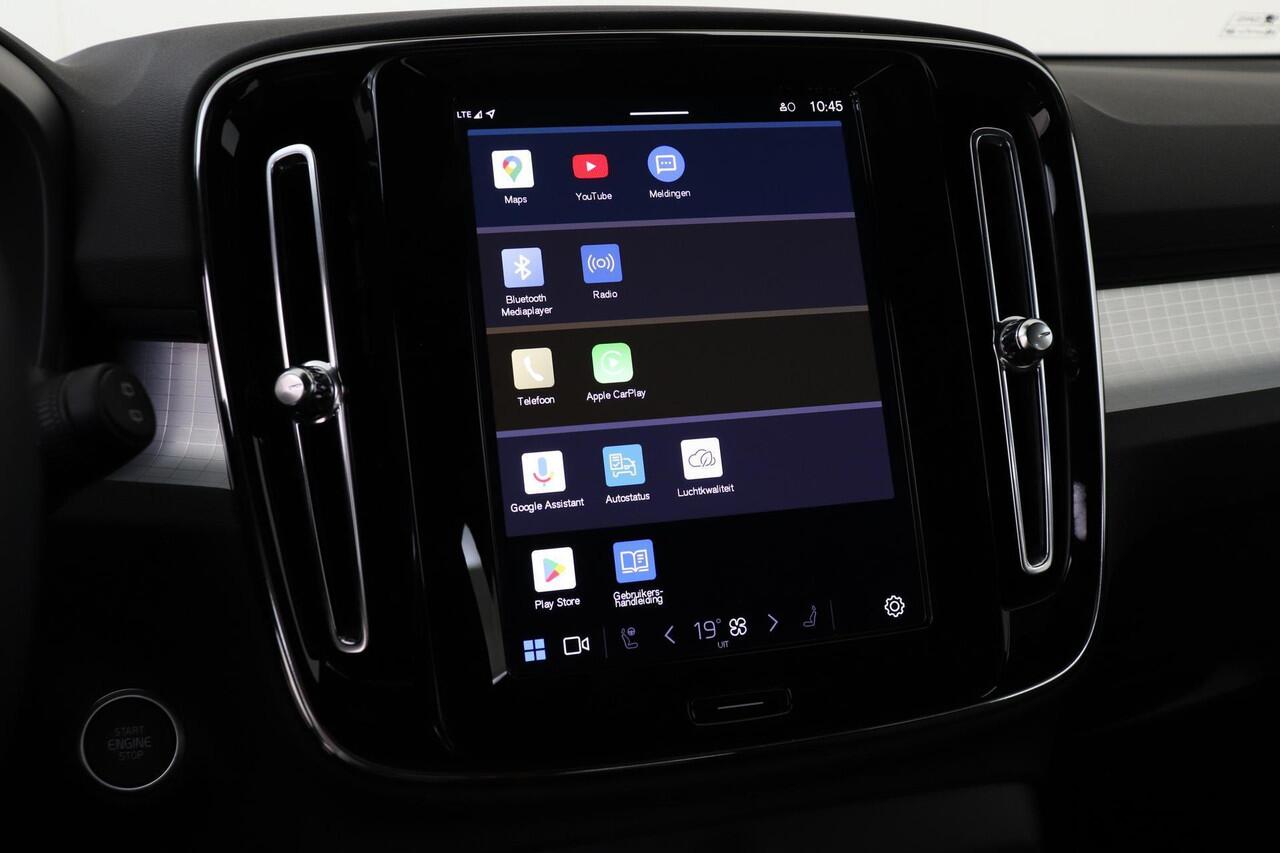 Volvo XC40 B4 (M-HYBRID) PLUS DARK -CAMERA|ADAP.CRUISE|VERW.VOORRUIT|TREKHAAK|HARMAN/KARDON