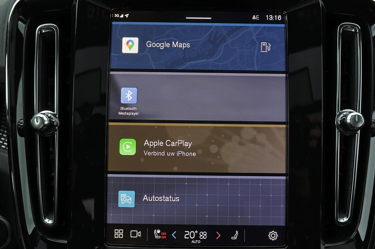 Volvo XC40 B3 Ultra Black Edition - Panorama/schuifdak - IntelliSafe Assist & Surround - 360º Camera - Harman/Kardon audio - LED Pixel koplampen - Verwarmde voorstoelen & stuur - Parkeersensoren voor & achter - Elektr. bedienb. voorstoelen met geheugen links - Draad