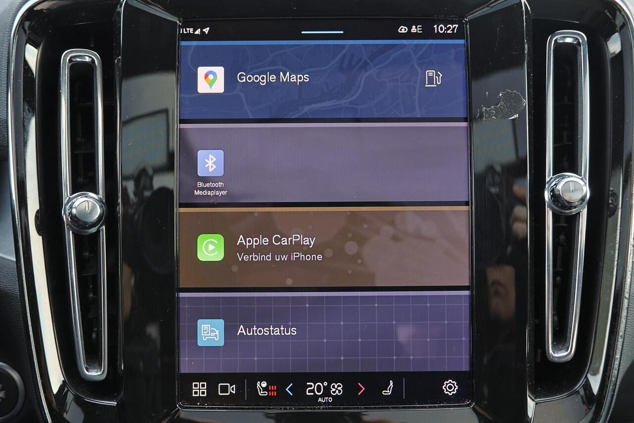 Volvo XC40 B3 Plus Black Edition - Panorama/schuifdak - IntelliSafe Assist & Surround - 360º Camera - Harman/Kardon audio - Verwarmde voorstoelen & stuur - Parkeersensoren voor & achter - Elektr. bedienb. voorstoelen met geheugen links - Draadloze tel. lader - Extra