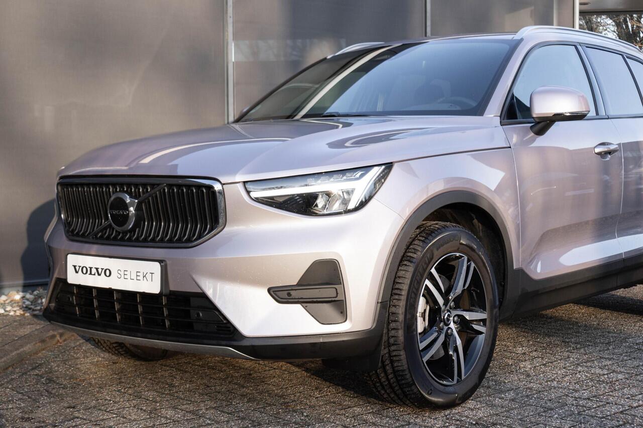 Volvo XC40 B3 Automaat Business Edition | Verwarmbare voorstoelen | Verwarmbaar stuurwiel | Premium audio by Harman Kardon | 18 inch Lichtmetalen velgen | Alarmklasse 3