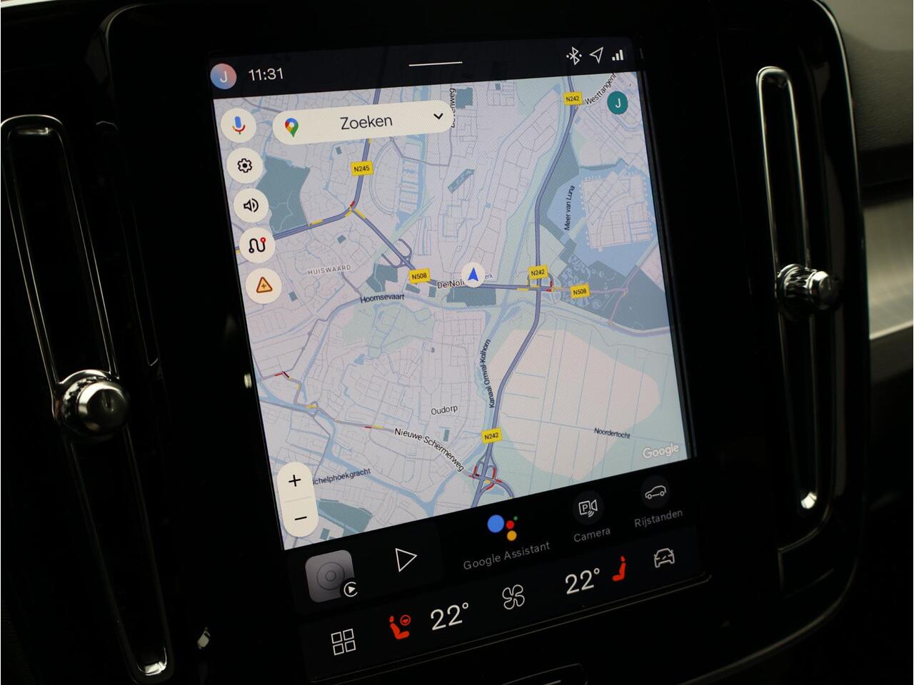 Volvo XC40 2.0 B4 Plus Dark / Trekhaak / Harman Kardon / Stoel+Stuurverwarming / Elektrische Stoelen / Adaptive Cruise / Keyless / BLIS /