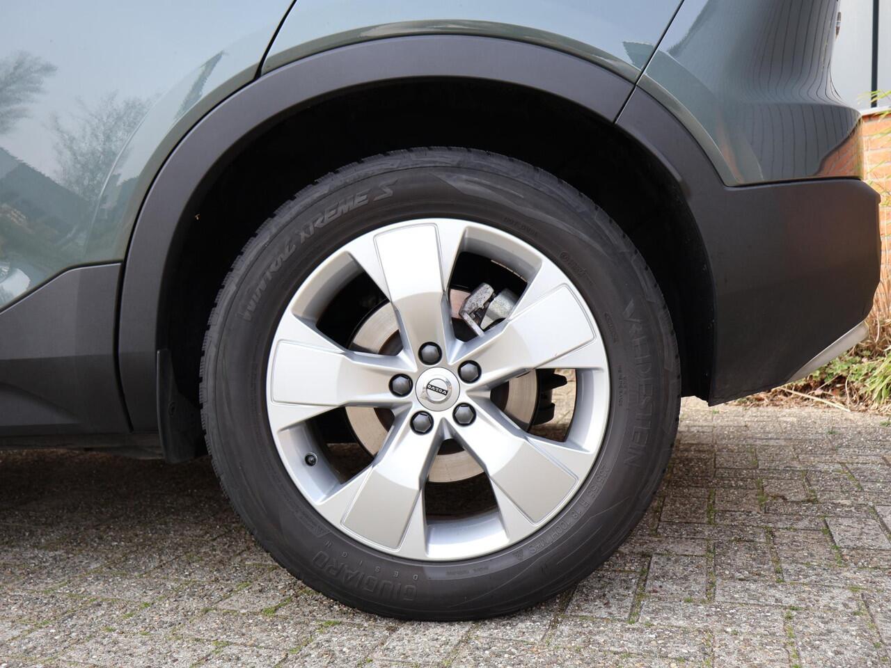 Volvo XC40 B3 Core Business