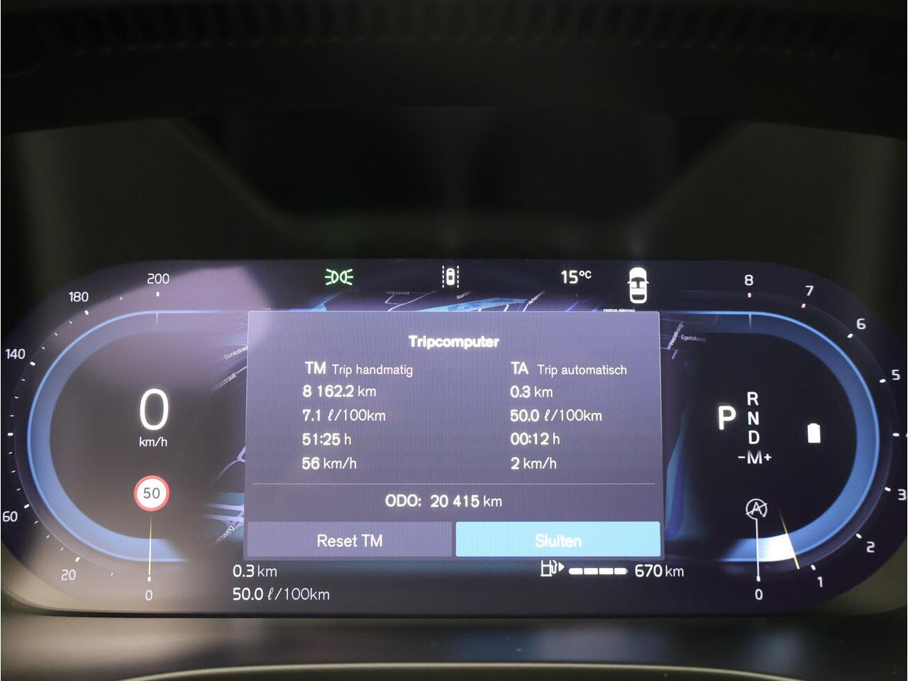 Volvo XC40 2.0 B4 Plus Dark Mild hybrid, Automaat, Trekhaak, Harman Kardon, Elektr. bed. stoelen, Stoel+stuur+voorruitverwarming