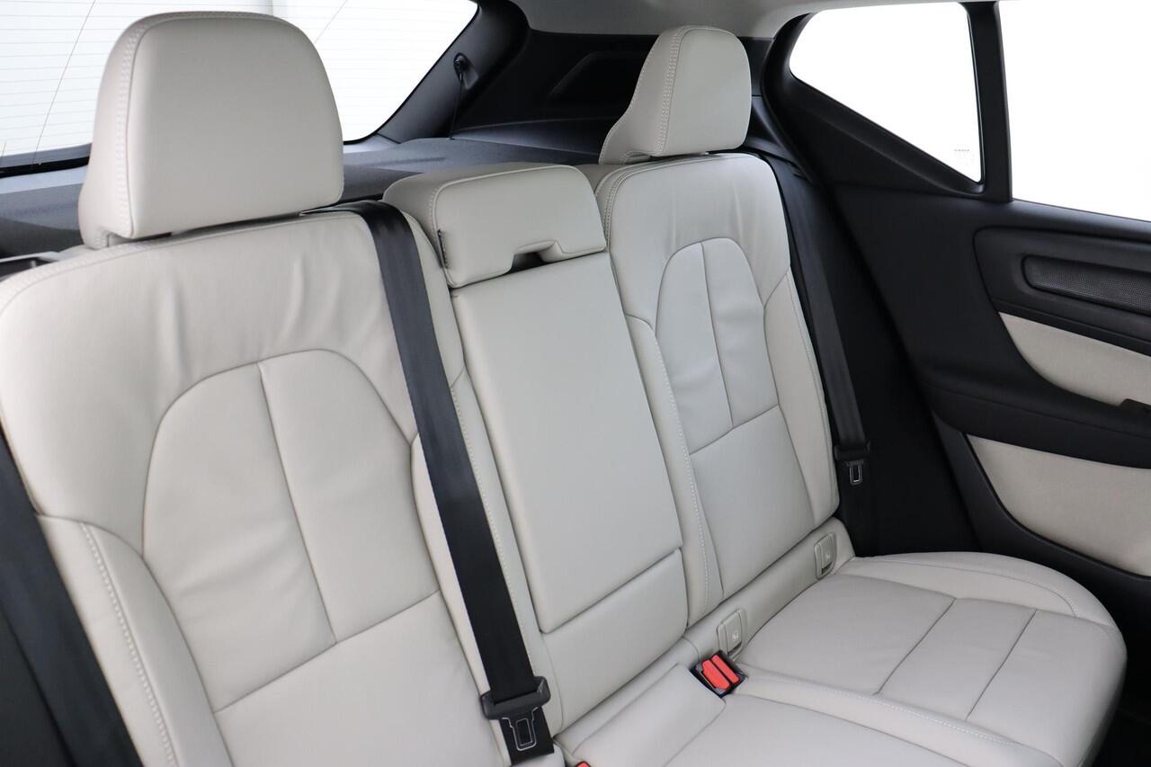 Volvo XC40 B3 (M-HYBRID) BUSINESS EDITION -HARMAN/KARDON|360°CAM|ADAP.CRUISE|PRIVACY.GLAS|KEYLESS|19"