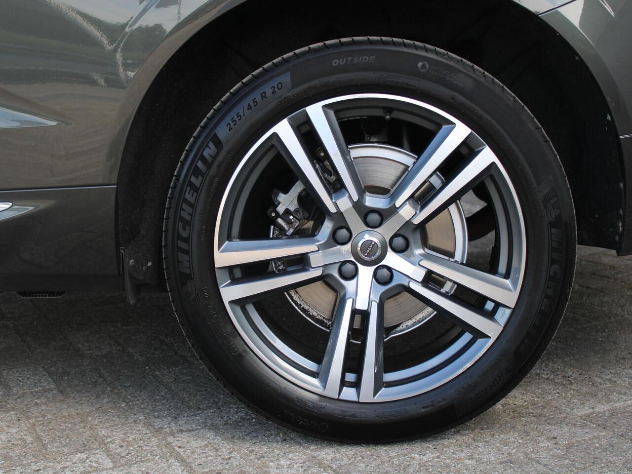 Volvo XC60 2.0 T8 Twin Engine AWD Inscription | ELEKTRISCH SCHUIFDAK | LEDEREN BEKLEDING | 360 GRADEN CAMERA | CRUISE CONTROL ADAPTIEF |