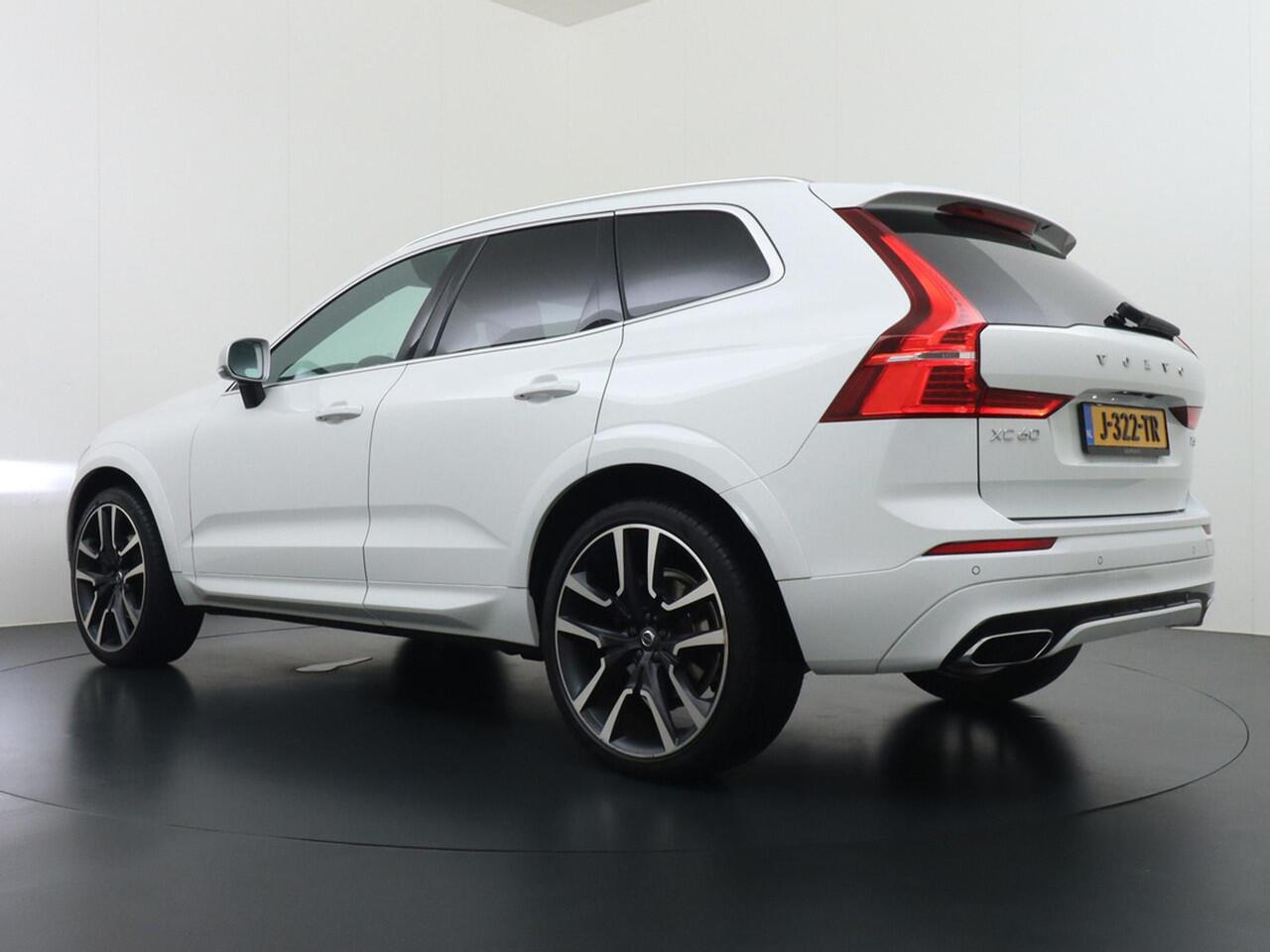 Volvo XC60 2.0 T5 AWD R-Design Trekhaak/22inch/Camera/Headup etc.