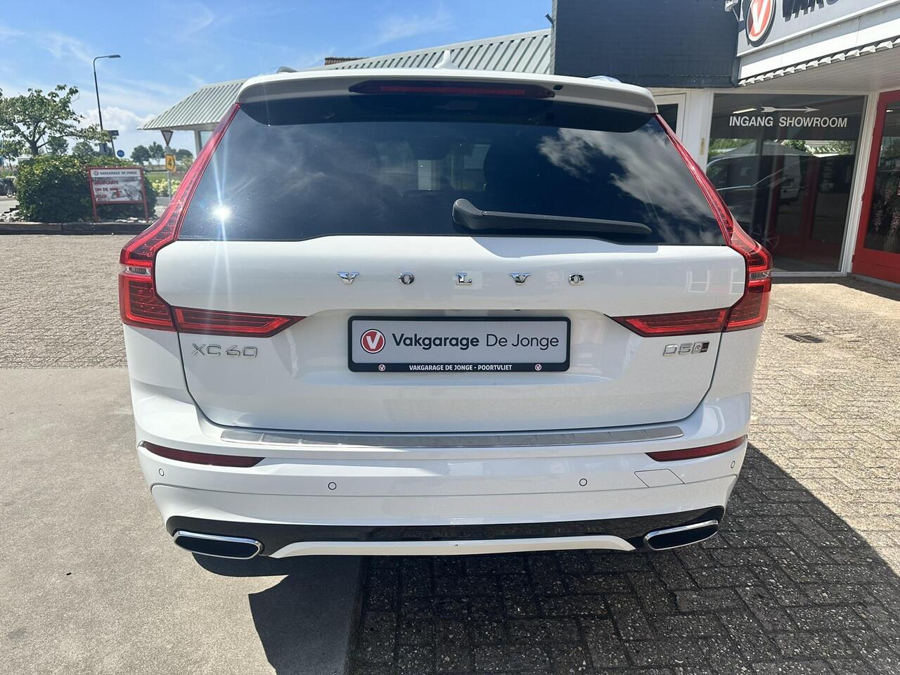 Volvo XC60 2.0 D5 AWD R-Design Luchtvering | Standkachel