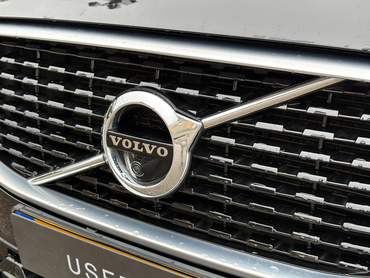 Volvo XC60 T5 R-Design | Luchtvering | 360 Camera | Elektr stoel | Panoramadak | Lederen dashboard