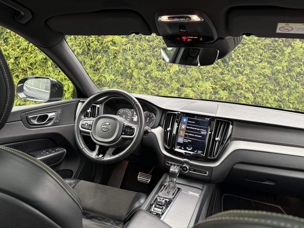 Volvo XC60 T5 R-Design | Luchtvering | 360 Camera | Elektr stoel | Panoramadak | Lederen dashboard