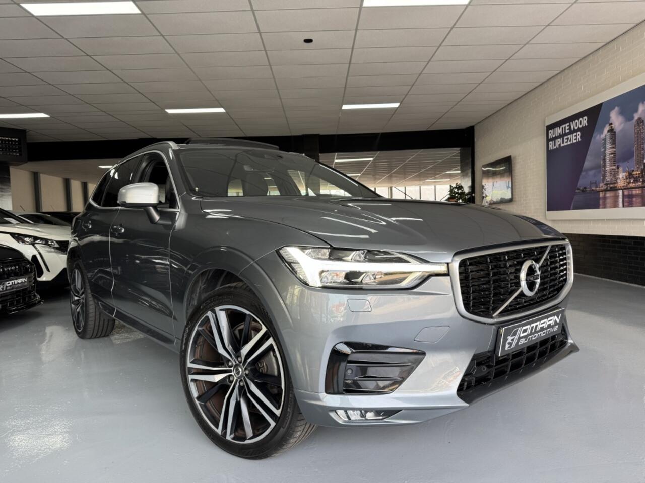 Volvo XC60 2.0 D5 AWD R-Design Pano Lane Hud
