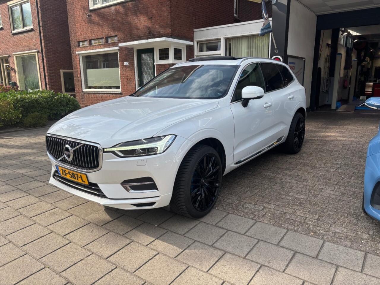 Volvo XC60 2.0 T5 AWD INSCR.