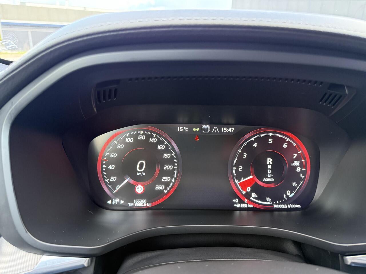 Volvo XC60 2.0 T8 Twin Engine AWD R-Design | Sport uitlaat | Trekhaak | Luchtvering | Bowers & Wilkins | 22'' | Memory L+R | Panoramadak | Massage | Stoel Koeling + verwarming | VOL VOL