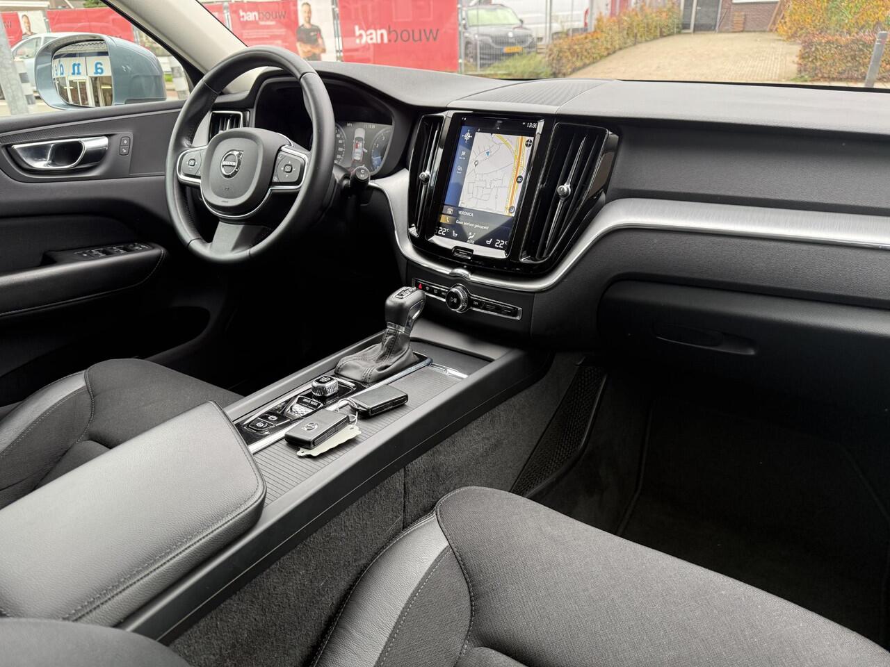 Volvo XC60 2.0 T4 190 pk Momentum Pro Intellisafe Pro