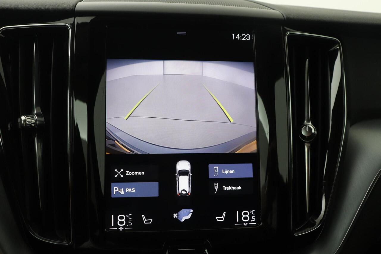 Volvo XC60 T4 Momentum | ACC | Camera | Apple Carplay | Stoel+Stuurverwarming