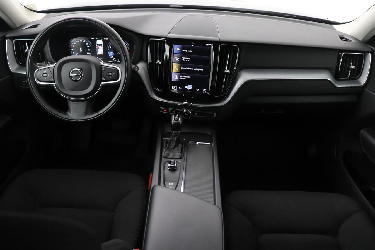 Volvo XC60 T4 Momentum | ACC | Camera | Apple Carplay | Stoel+Stuurverwarming