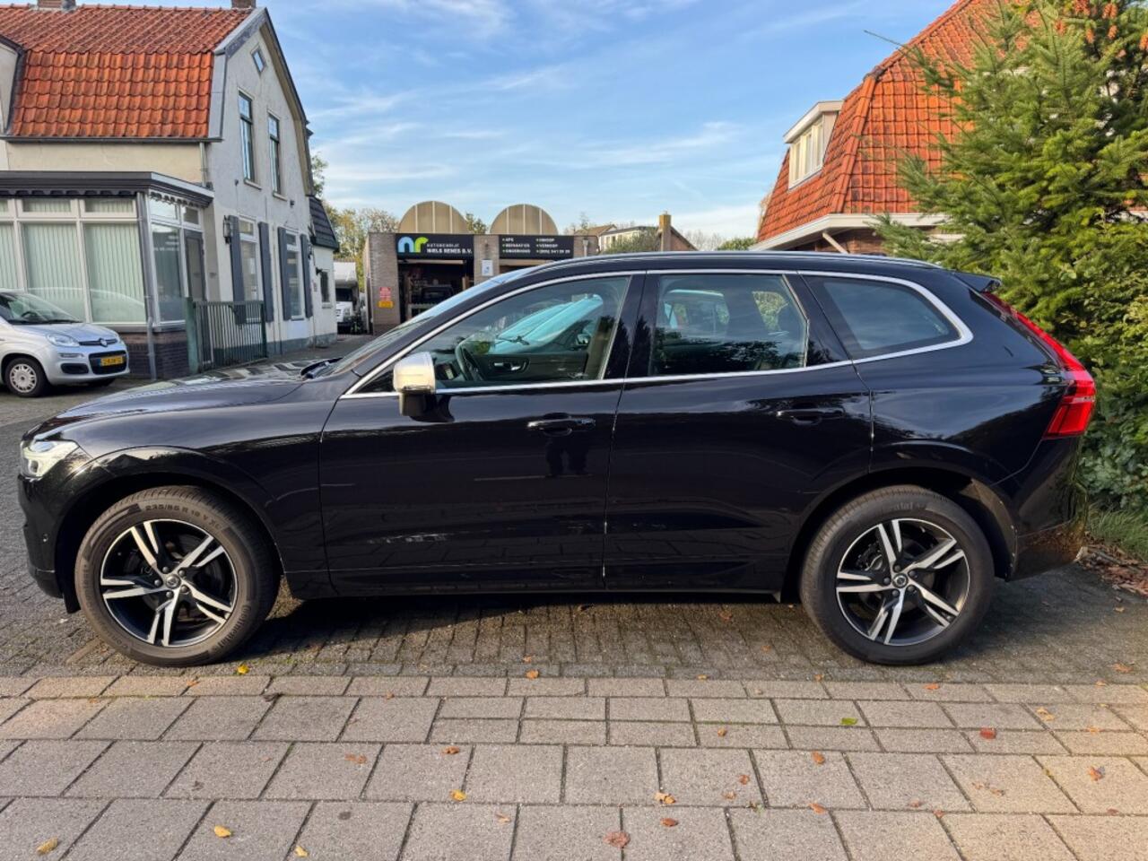 Volvo XC60 T5 R-Design/BTW Auto/Pilot assist/Panoramadak/IntelliSafe/Camera