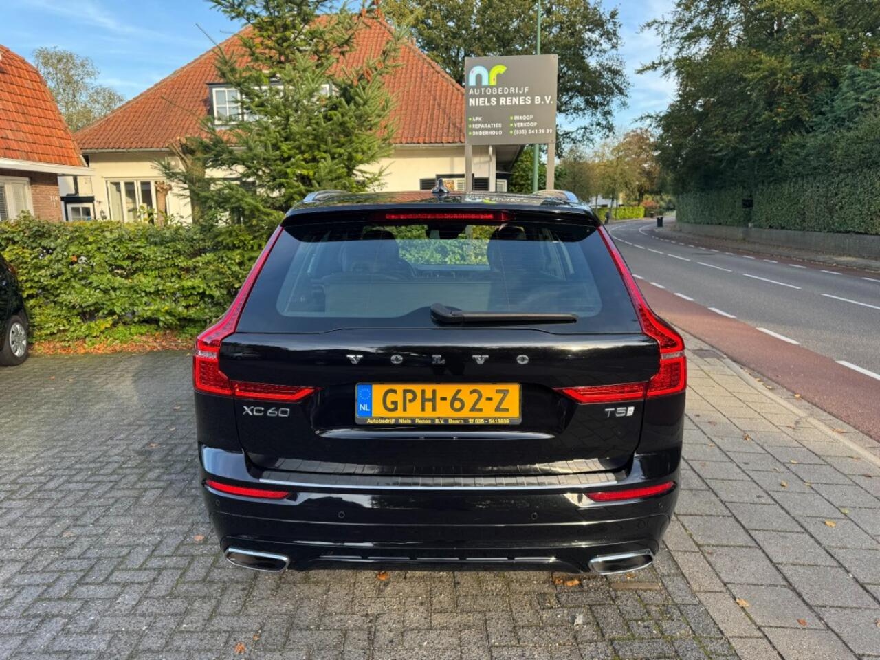 Volvo XC60 T5 R-Design/BTW Auto/Pilot assist/Panoramadak/IntelliSafe/Camera