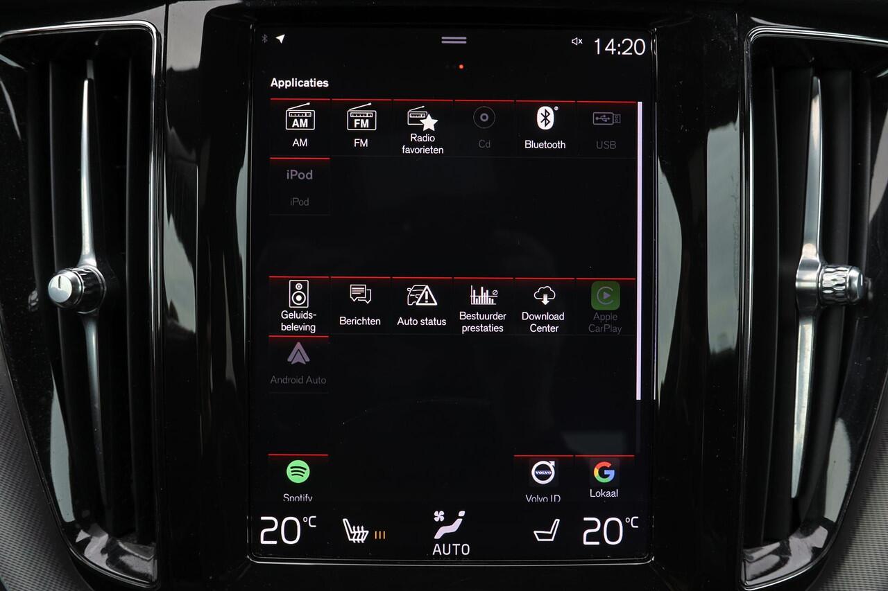 Volvo XC60 T5 R-Design - Harman/Kardon audio - Adaptieve LED koplampen - Parkeercamera achter - Verwarmde voorstoelen - Parkeersensoren voor & achter - Elektr. bedienb. bestuurdersstoel met geheugen - Cruise control - Extra getint glas - 19' LMV