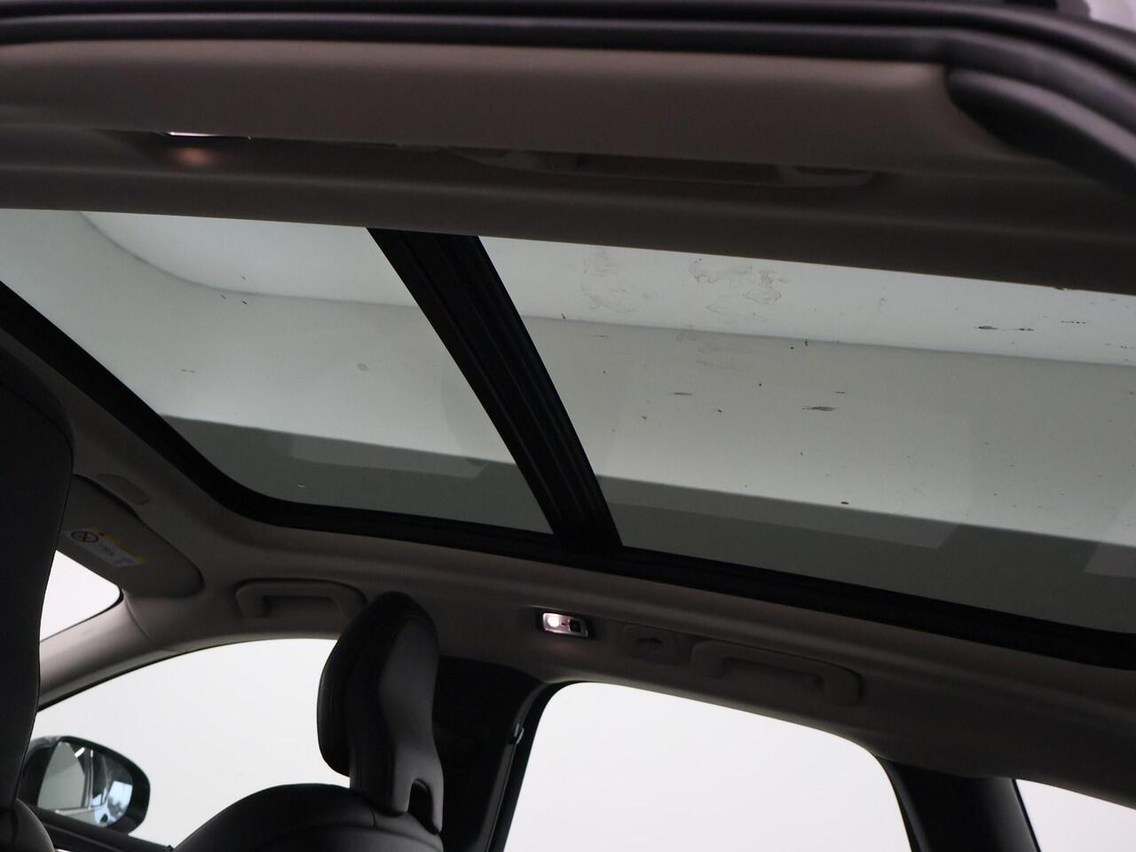 Volvo XC60 2.0 T4 INSCRIPTION + TREKHAAK WEGKL. 2300 KG | PANORAMA | HEAD-UP | 21 INCH | ADAPTIVE CRUISE CONTROL