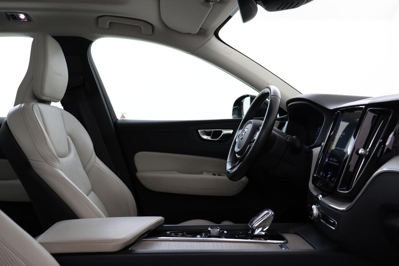 Volvo XC60 T8 TWIN ENGINE AWD INSCRIPTION -PANO.DAK|360°CAM|GEVENT.LEDER+MASSAGE|LUCHTVERING|TREKHAAK|ADAP.LED