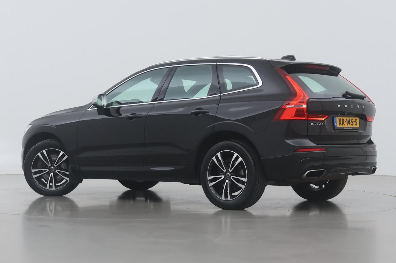 Volvo XC60 T5 R-Design | Panoramadak | Head-Up | ACC | 360° Camera | BLIS | Trekhaak
