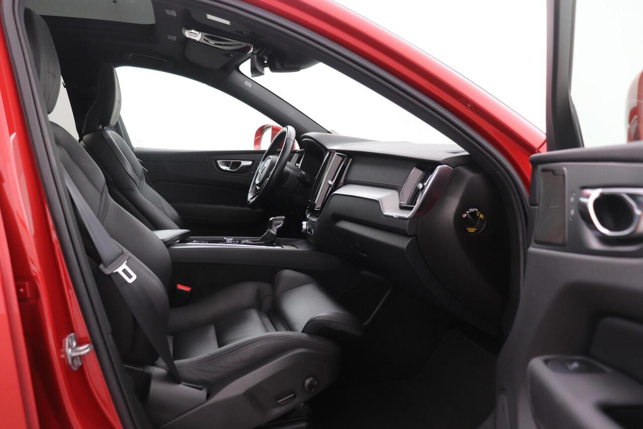 Volvo XC60 D4 Inscription | Panoramadak | 360° Camera | ACC | Trekhaak | Head-Up