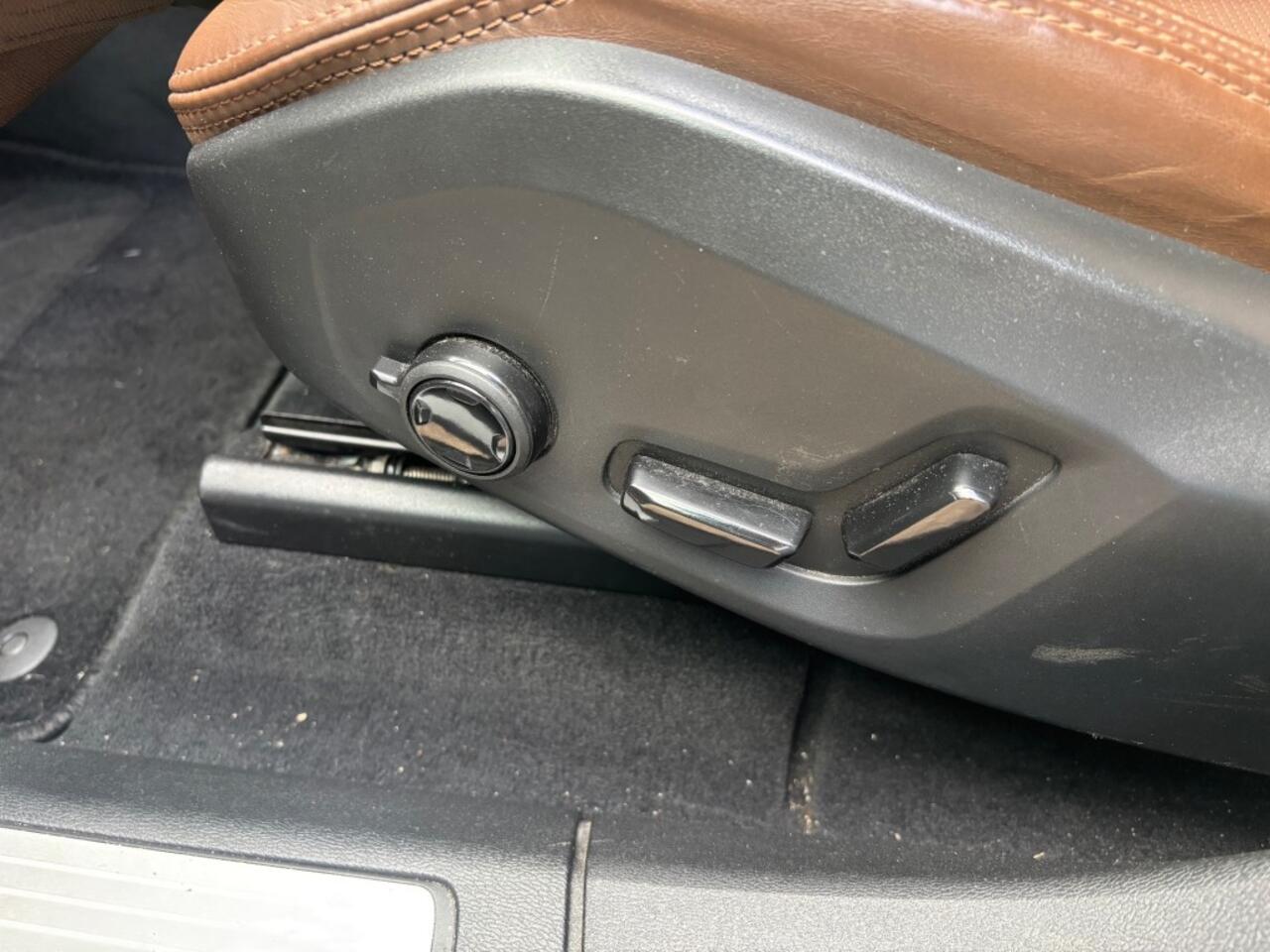 Volvo XC60 2.0 T5 AWD INSCR.