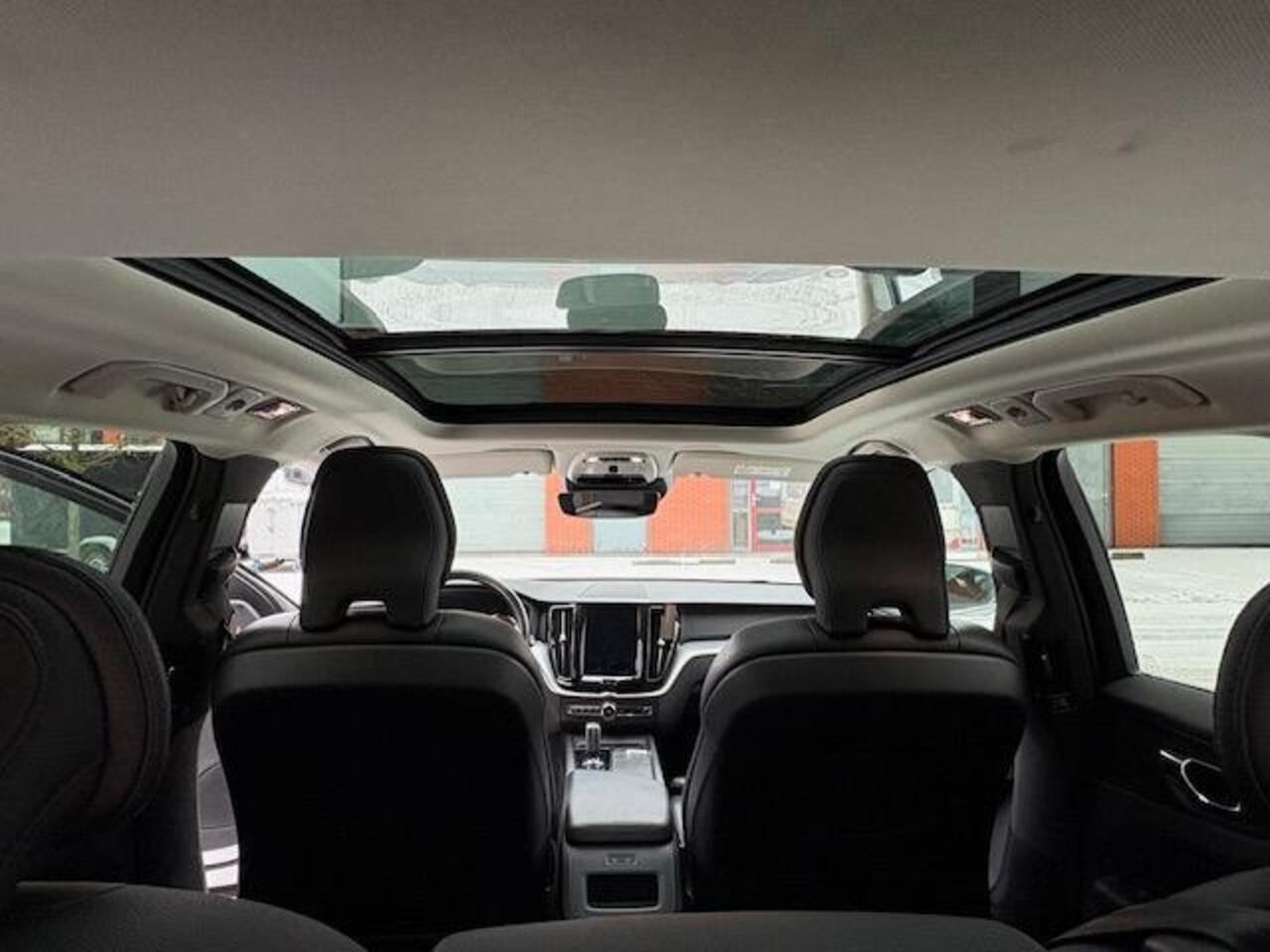 Volvo XC60 2.0 T8 Twin Engine AWD Momentum Pro