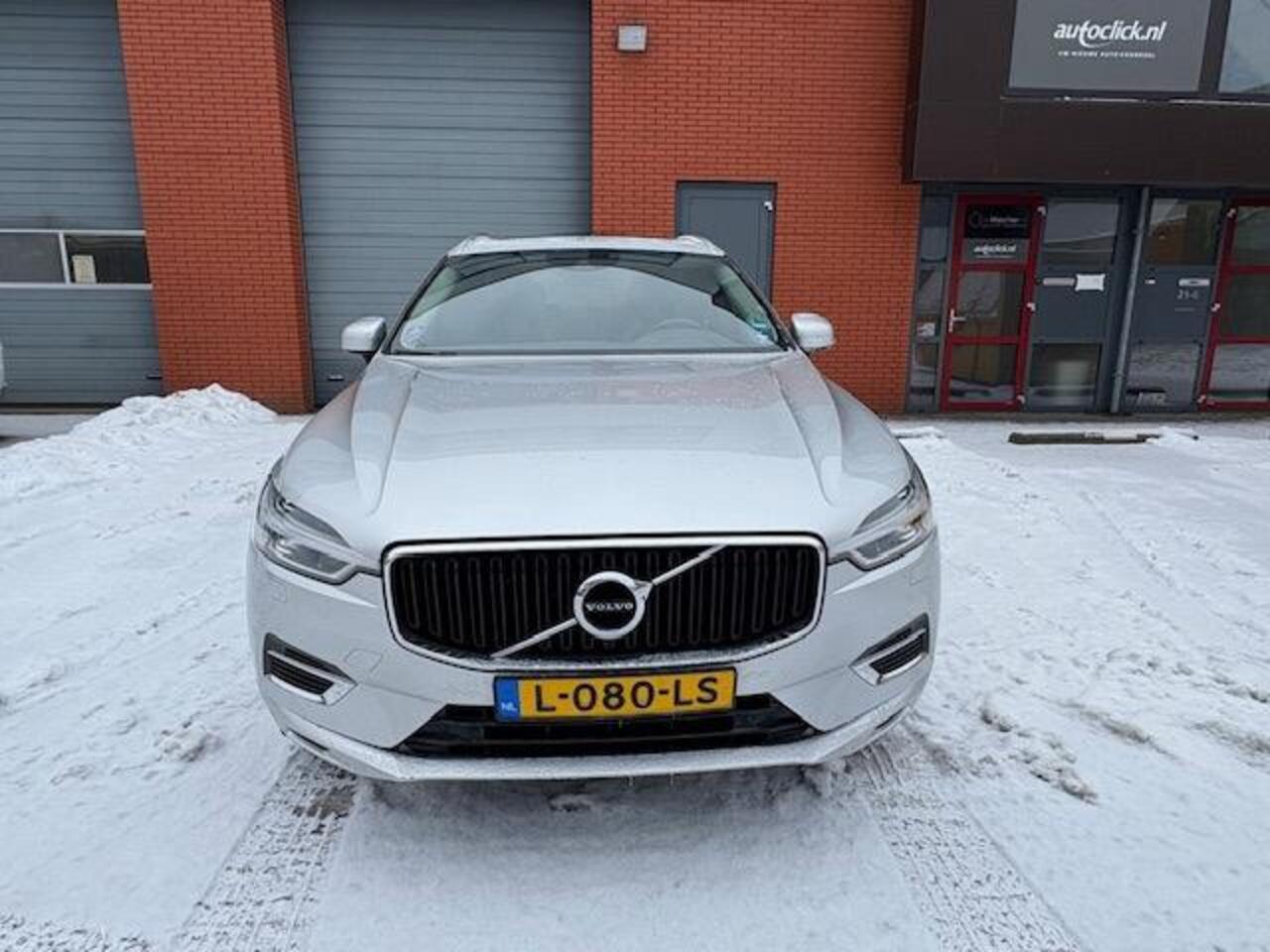 Volvo XC60 2.0 T8 Twin Engine AWD Momentum Pro