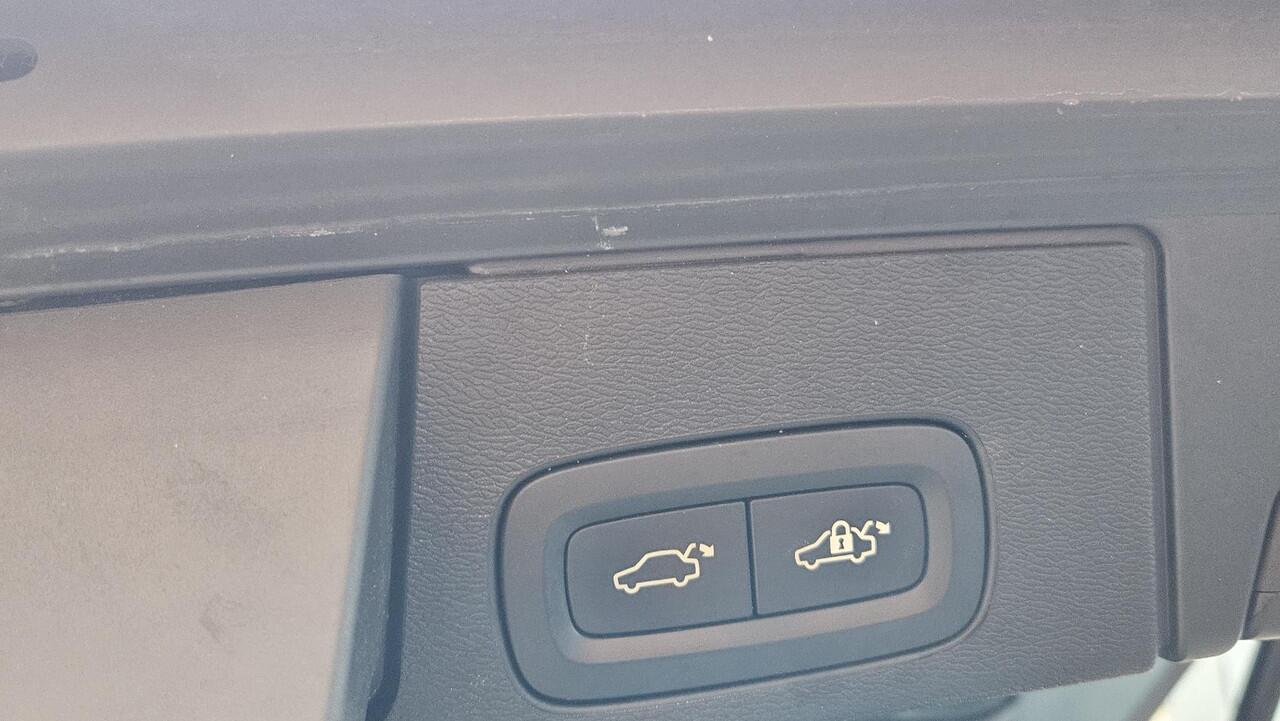 Volvo XC60 2.0 T8 Twin Engine AWD Inscription