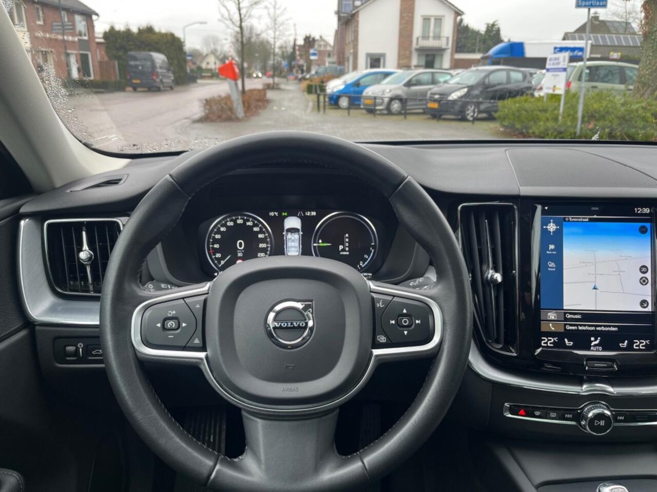 Volvo XC60 2.0 T8 TWIN ENGINE AWD PLUGIN-HYBRID AWD / SCHUIFDAK / LEDER / HEAD-UP / CARPLAY
