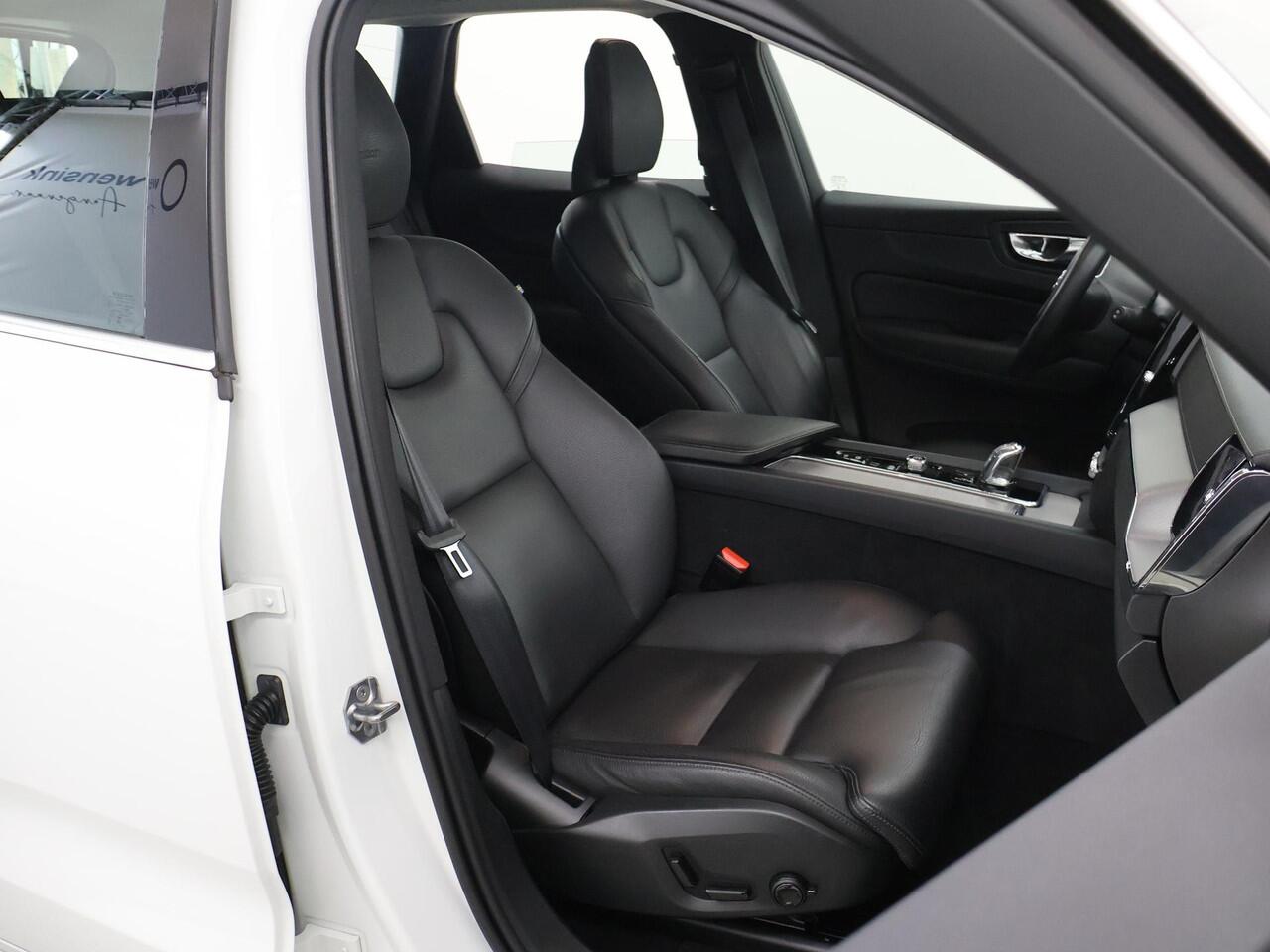Volvo XC60 2.0 T8 Twin Engine AWD Inscription | Panoramadak | Lederen Interieur | Ele.verstelbare Comfortstoelen + Geheugen | Navigatie | Apple CarPlay/Android Auto | Camera | Adaptieve Cruise Control | Ele.kofferdeksel | Ele.wegklapbare Trekhaak |