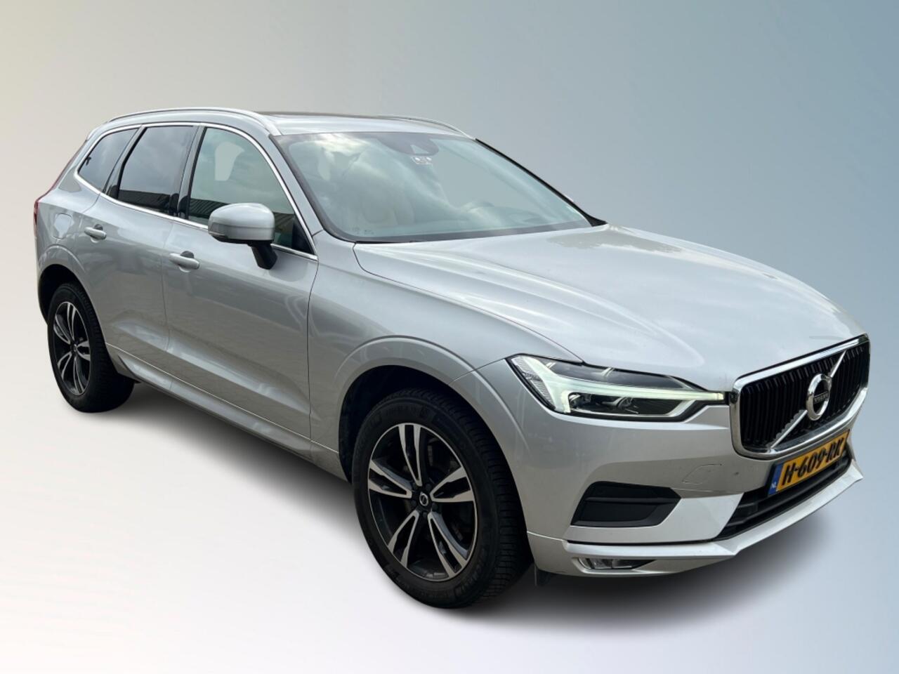 Volvo XC60 2.0 B5 AWD MOM. PRO