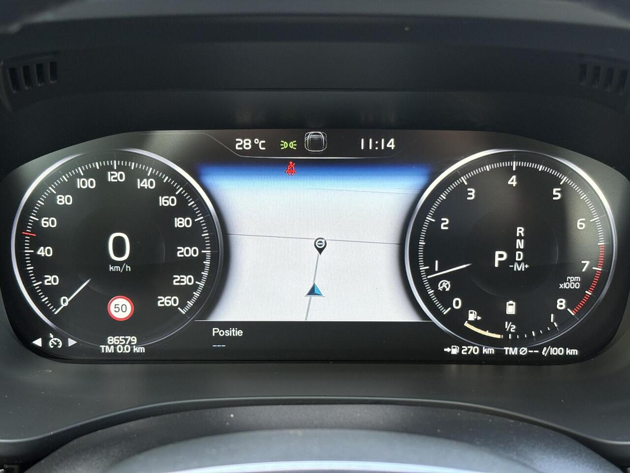 Volvo XC60 2.0 B5 Momentum Pro | Trekhaak | Memory | Standkachel | Volvo on Call | Stoel en stuurverwarming | Parkeercamera | Keyless entry/drive | Reservewiel |