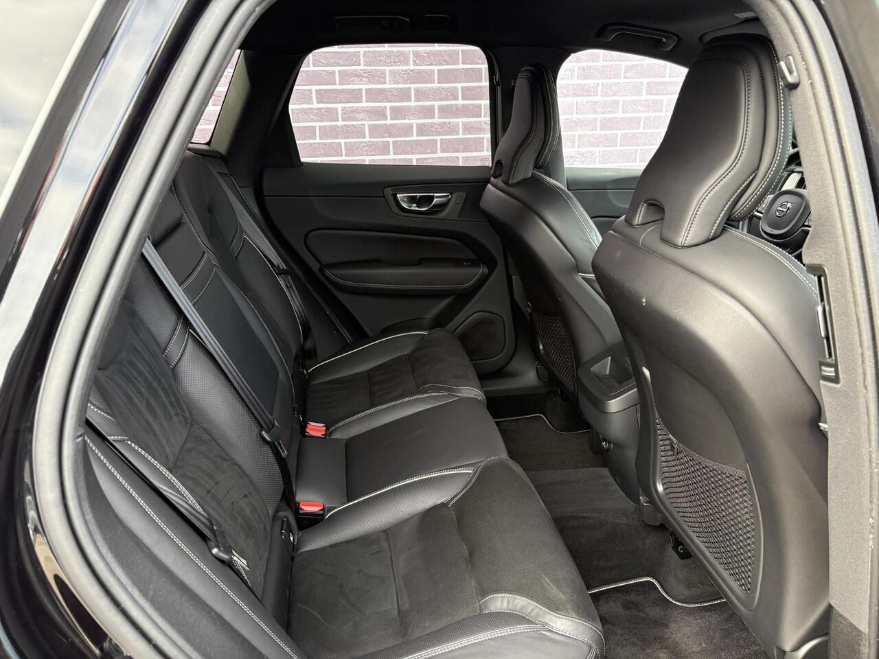 Volvo XC60 2.0 T5 R-Design | Memory stoel | Blis | Adaptieve Cruise controle | DAB | Camera | Harman/Kardon | Keyless Entry |Winter Line | Volvo On Call | getint glas |