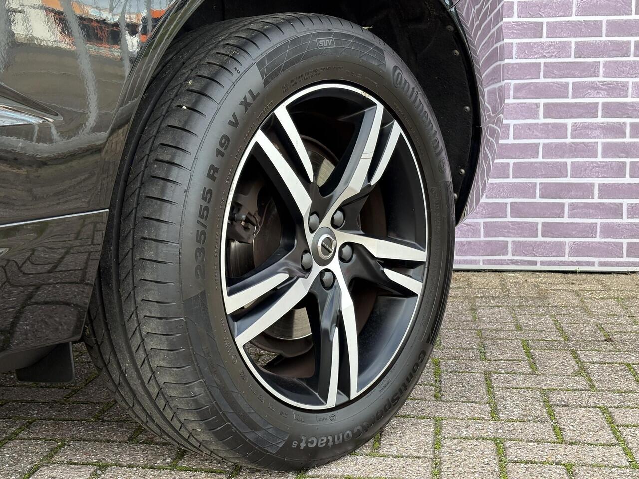 Volvo XC60 2.0 T5 R-Design | Memory stoel | Blis | Adaptieve Cruise controle | DAB | Camera | Harman/Kardon | Keyless Entry |Winter Line | Volvo On Call | getint glas |