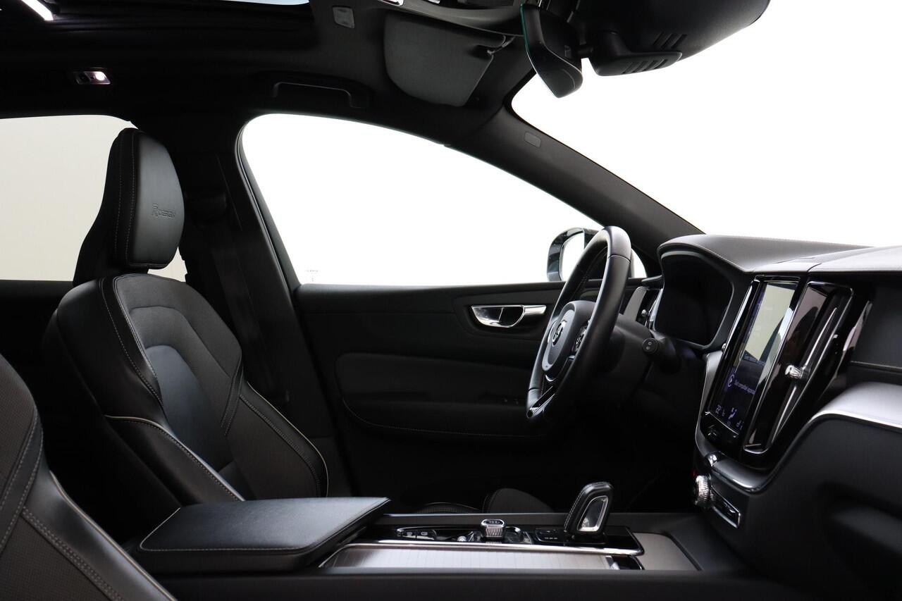 Volvo XC60 T8 RECHARGE AWD R-DESIGN -PANO.DAK|HARMAN/KARDON|HEAD-UP DISP.|ADAP.LED|TREKHAAK|360°CAM|POWER-SEATS|21"