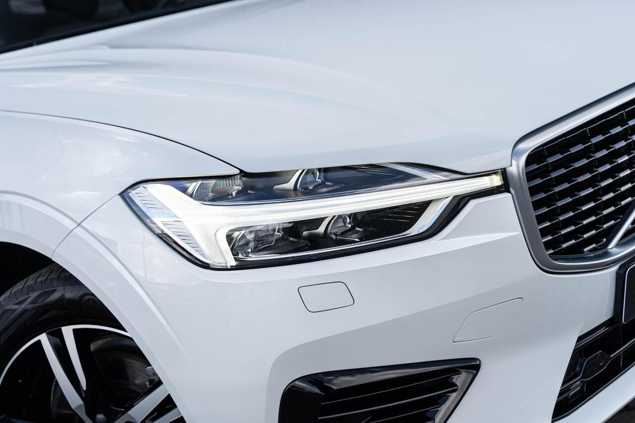 Volvo XC60 T8 Twin Engine AWD R-Design | Navigatie | Schuif-/Kanteldak | Stoelverwarming | Adaptieve Cruise | Harman Kardon Audio | Getint Glas | DAB | BLIS | Park Assist | Camera | Voorruit Verwarming | Keyless | LED